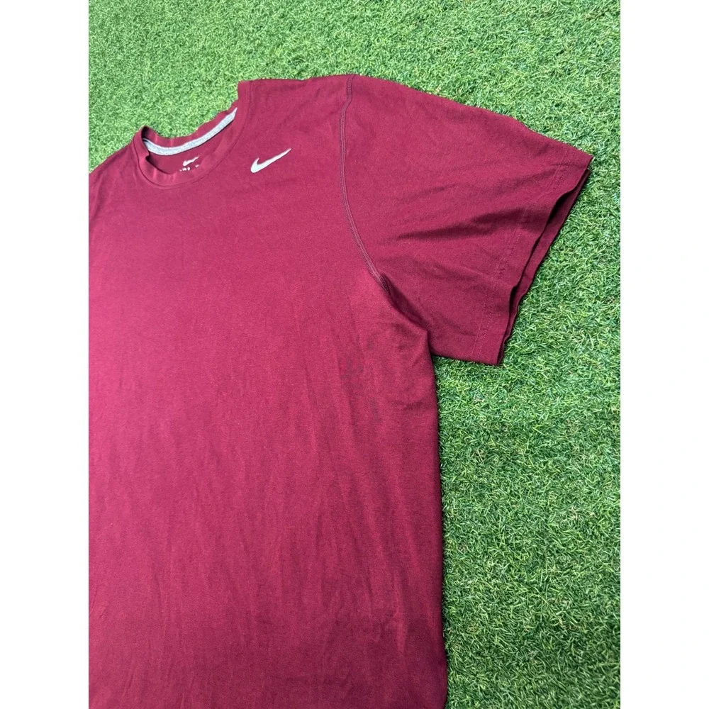 Nike Dri-FIT Mens XXL Training Shirt Maroon Burgundy‎ Short Sleeve Swoosh Tee